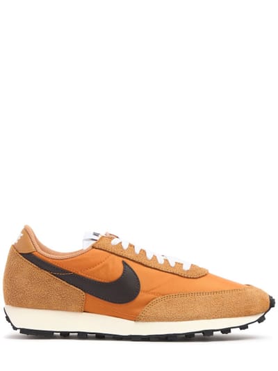 Nike - 低帮运动鞋，带系带设计