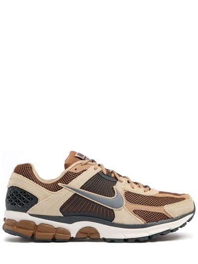 Nike - Low-top sneakers with overlaid details