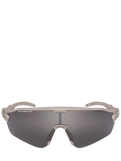 Nike - Mask-style sunglasses