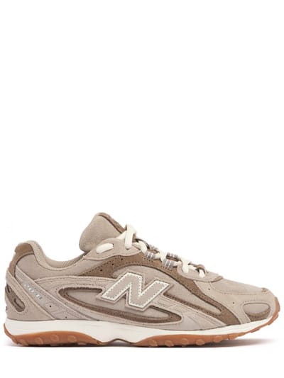 New Balance - 聚酯鞋面搭配厚底运动鞋