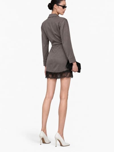 MSGM: Wickelkleid aus Satin mit Spitzendetails