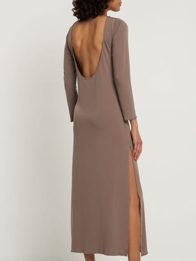 Alex Rivière Studio: Vestido largo con detalle cut out