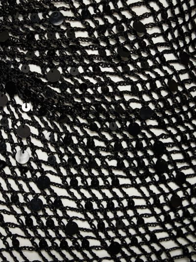 Coperni: Langes Kleid mit Pailletten und Cut-out