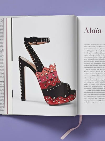 Taschen: Shoes A-Z. The Collection of The Museum书