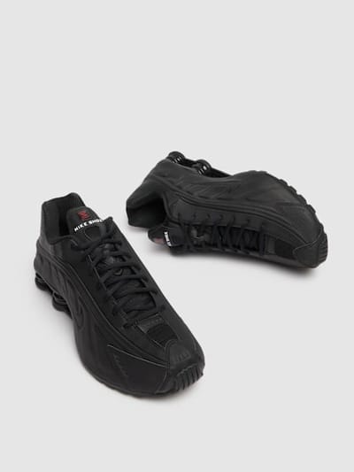 Nike: Nike Shox R4 Sneakers