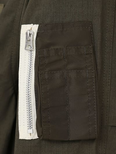 Sacai: 防撕裂外套