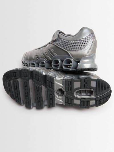 adidas Originals: 塔克瓦·宾特·阿里·梅加里德运动鞋