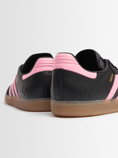 adidas Originals: 低帮运动鞋，带有对比细节