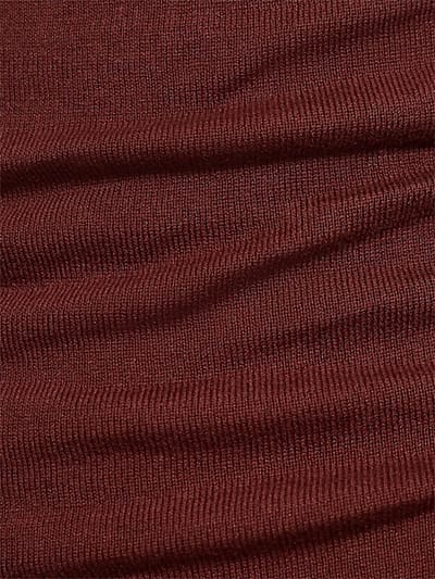 Aya Muse: Vestido largo de seda con hombros descubiertos