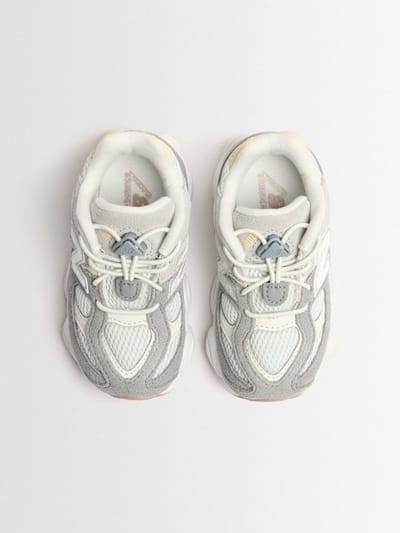 New Balance: Sneakers 9060