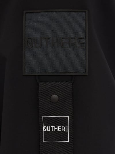 OUTHERE: 带帽夹克，中央拉链闭合