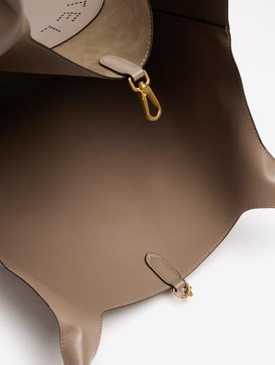 Stella McCartney: Borsa shopping reversibile con logo alter mat