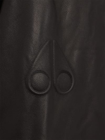 Moose Knuckles: 兔子图案的卡丁夹克