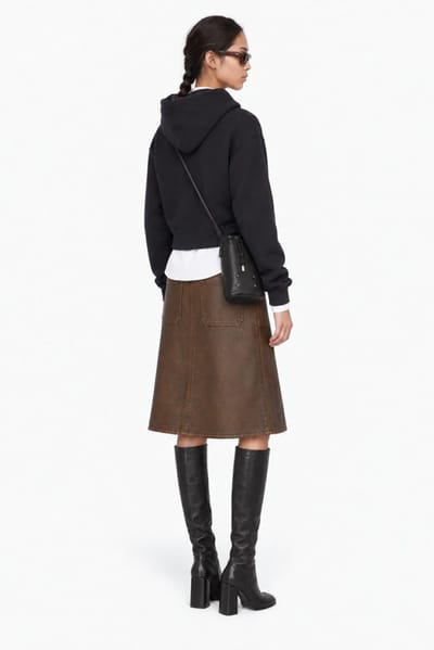 Sacai: Cropped-Sweatshirt mit Kapuze