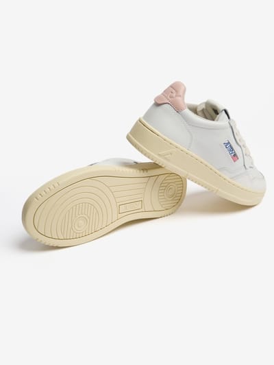 Autry: Medalist Low sneakers in cow leather