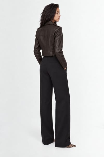 CRUNA: Pantalons à jambes larges plissés coupe ajustée