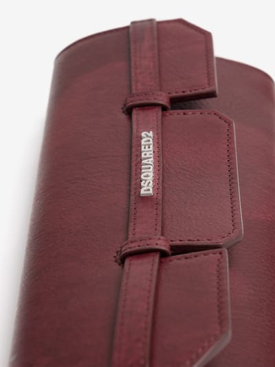Dsquared2: Twin Clutch