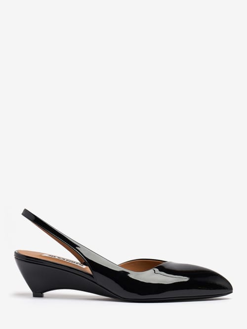 Jil Sander: 45mm Arc patent leather slingback pumps