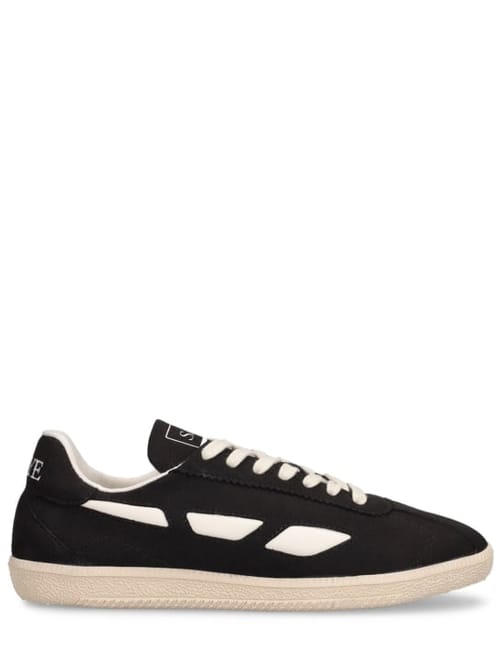Saye: Modelo '70 Vegan Black运动鞋