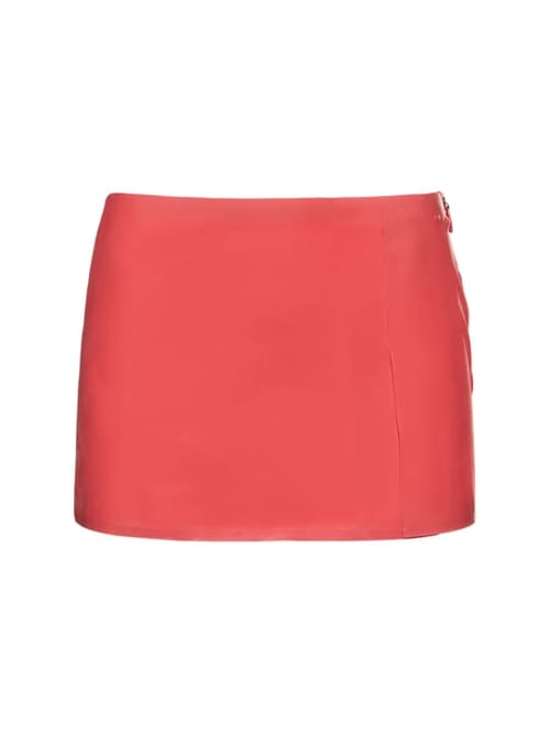Miaou: Minifalda con látex