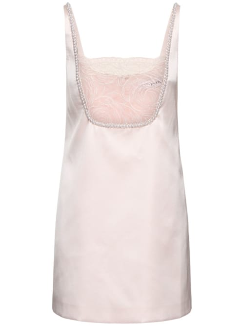 Self-portrait: Vestido de raso con cristales