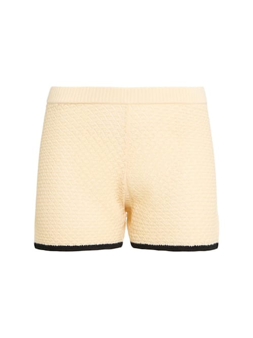 The Garment: Shorts with contrasting hem