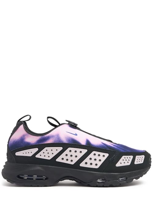 Nike: Air Max SNDR Sneakers