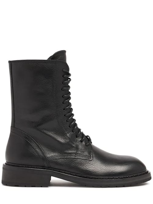 Ann Demeulemeester: 带鞋带的战斗靴