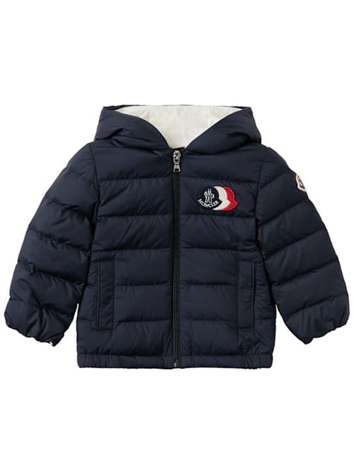 Moncler: 哈坎科技羽绒服