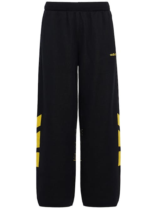 adidas Originals: 宽腿裤，配有图形细节