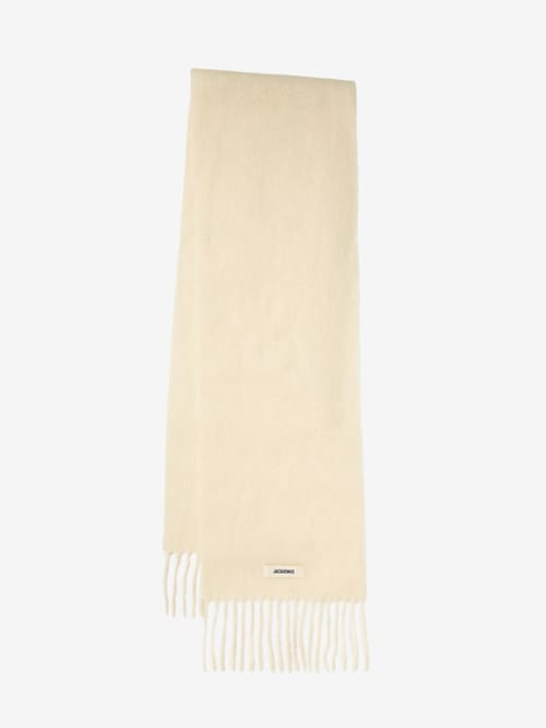 Jacquemus: L'echarpe carro