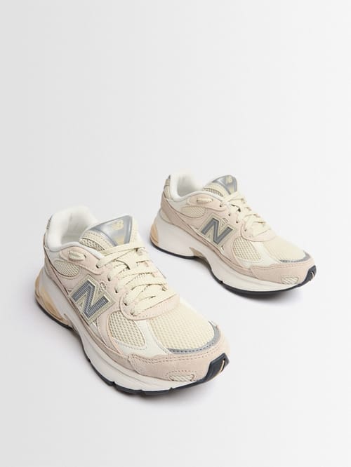 New Balance: 2010年聚酯透气孔运动鞋