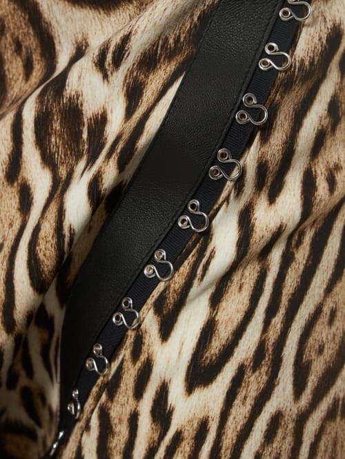 Roberto Cavalli: Vestido midi palabra de honor animalier