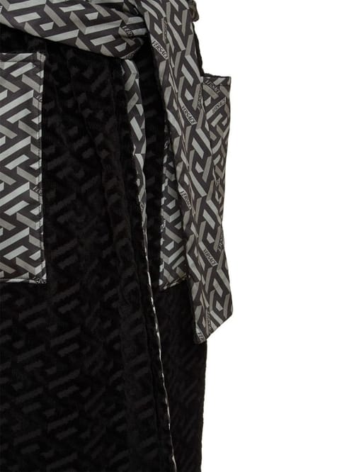 Versace: Greca Signature浴袍
