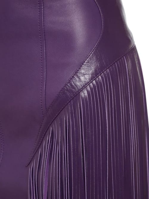 Versace: Minivestido de piel de cordero con flecos