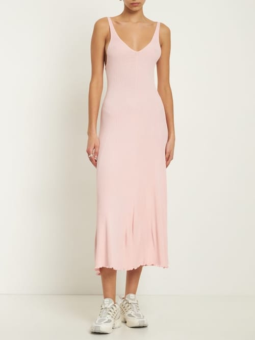 Live The Process: Langes Kleid aus Rippstrick