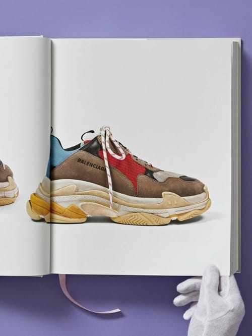 Taschen: Shoes A-Z. The Collection of The Museum书