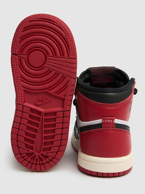 Jordan: Jordan 1 Retro High OG运动鞋