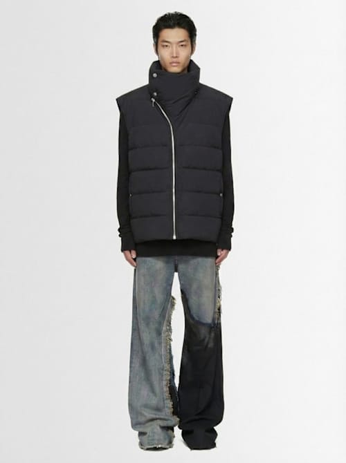 Rick Owens: 宽腿牛仔裤，带有磨损细节