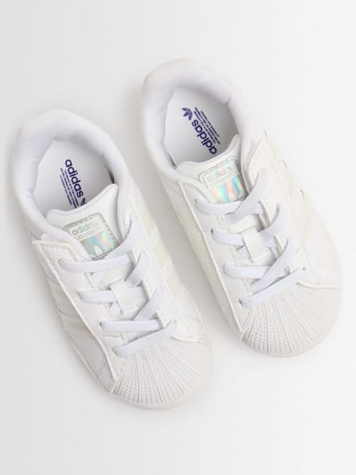 adidas Originals: 超级明星发光运动鞋