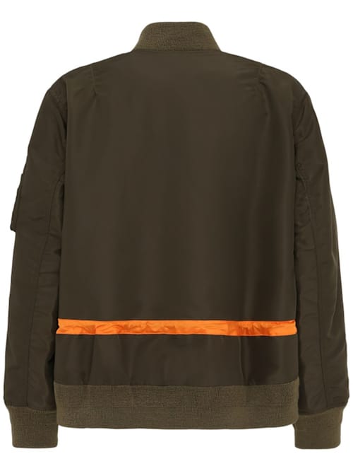 Sacai: 中央拉链轰炸机夹克