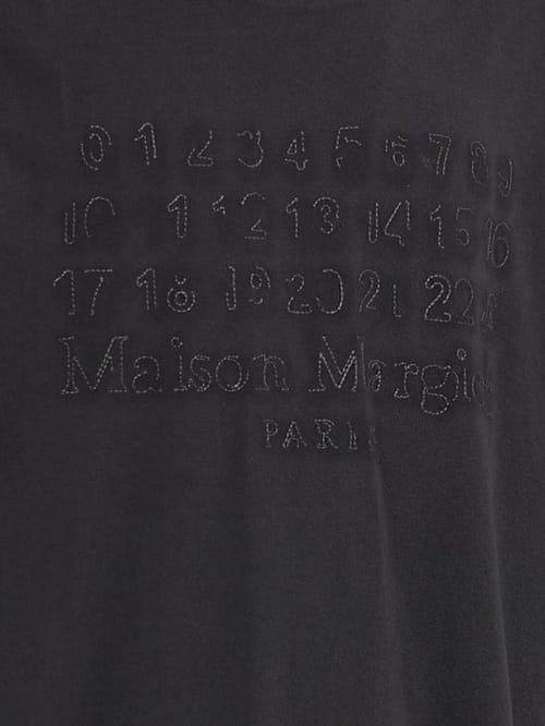 Maison Margiela: 带有浮雕印花的宽松T恤