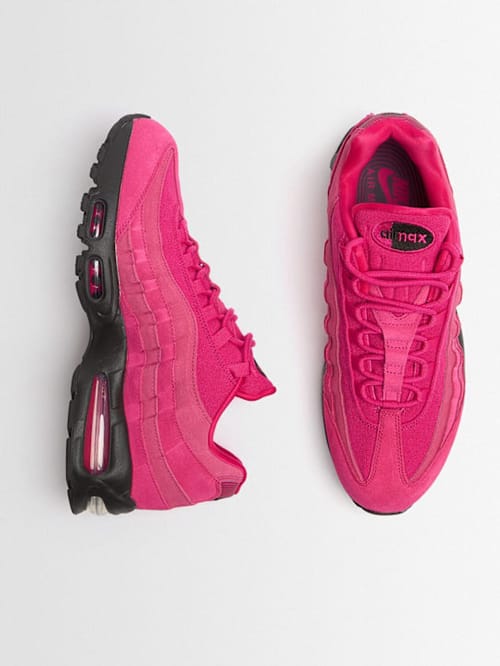 Nike: Low-top sneakers with chunky sole
