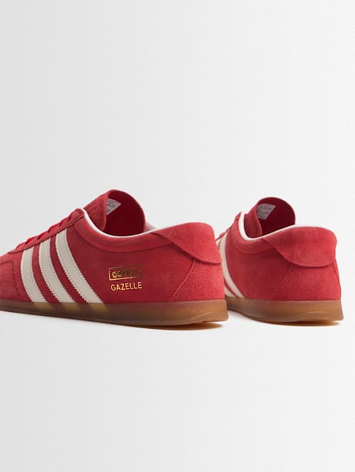 adidas Originals: 低帮平底运动鞋