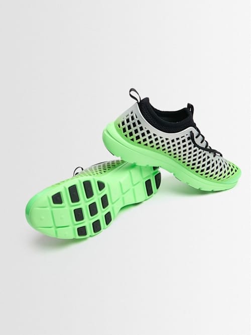 Nike: Nike Rejuven8 跑鞋