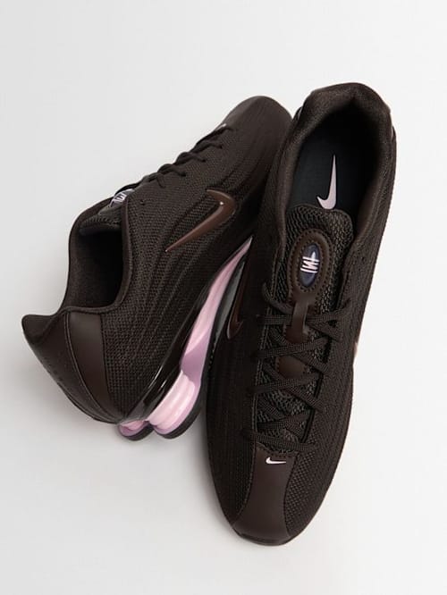 Nike: Shox Z Sneakers