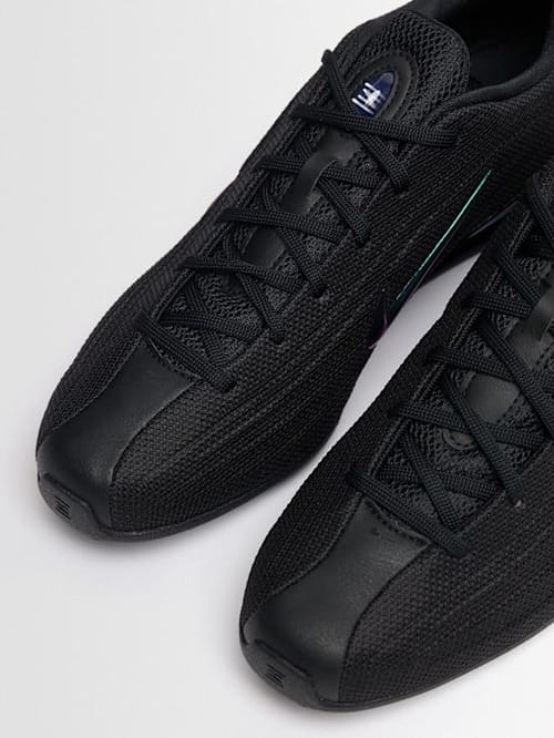 Nike: Shox Z SE 运动鞋