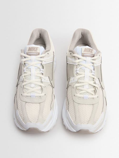 Nike: Zoom Vomero 5 Sneakers