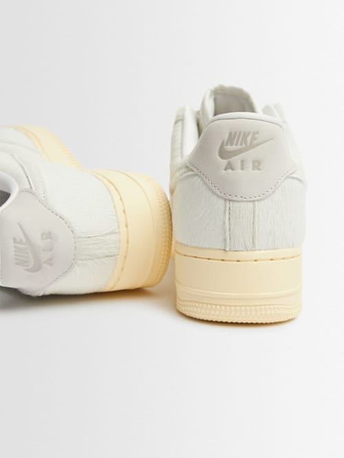 Nike: Air Force 1 '07 球鞋