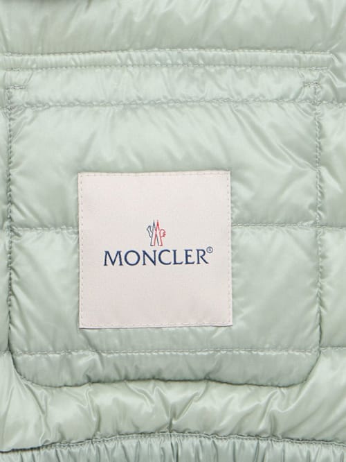 Moncler: 带领的短款羽绒服